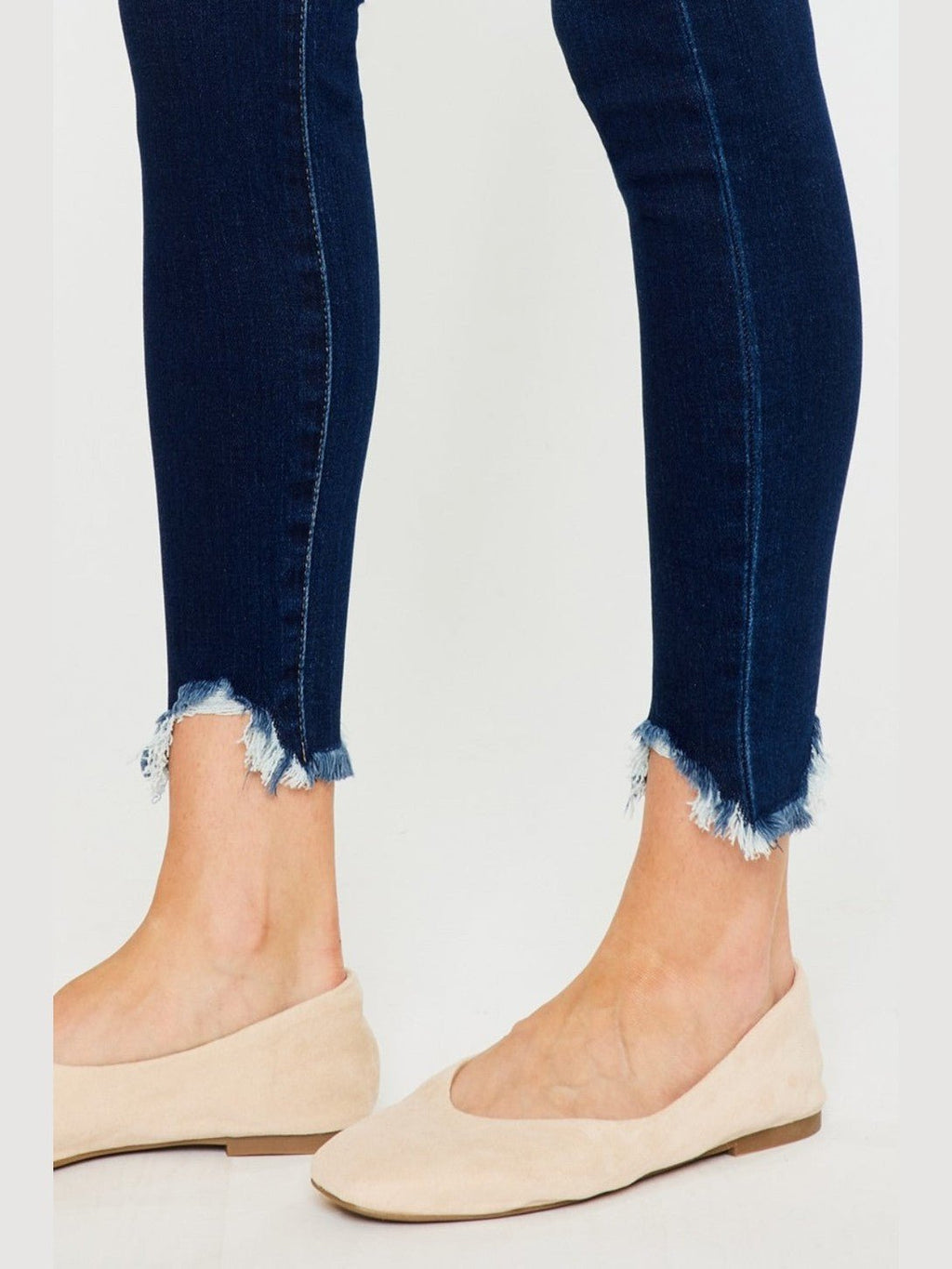 Kancan Full Size High Rise Frayed Ankle Skinny Jeans - Courbe et Compagnie