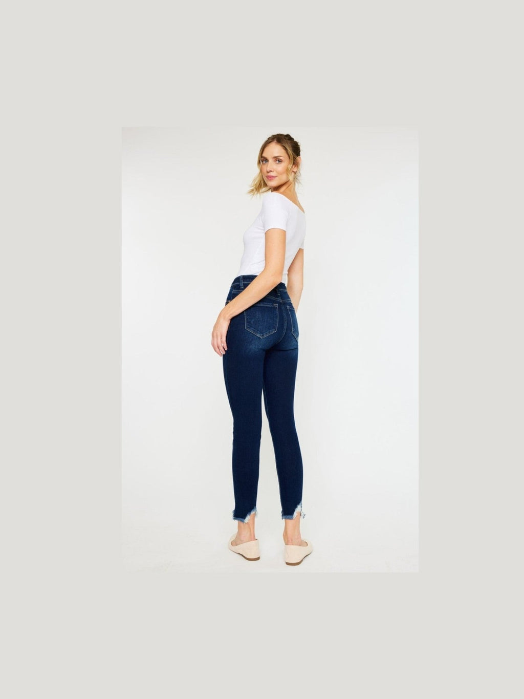 Kancan Full Size High Rise Frayed Ankle Skinny Jeans - Courbe et Compagnie