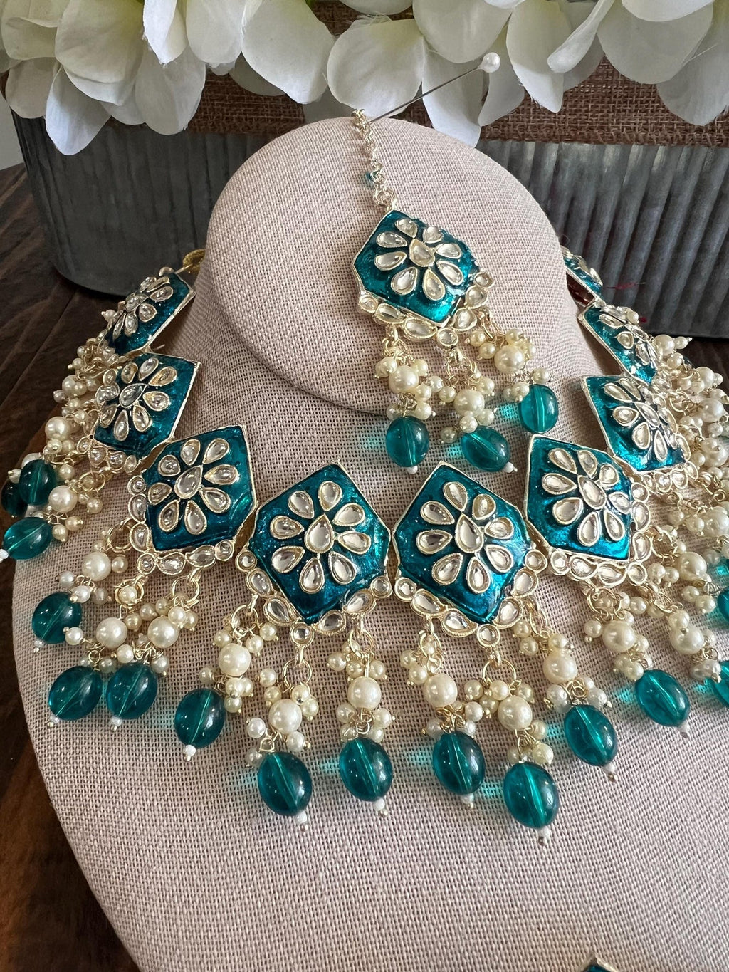 Kundan Necklace Set Gold Plated | Indian Bridal Polki Jewelry | Wedding Necklace Earrings & Maang Tikka | Ethnic Festive Jewelry - Courbe et Compagnie