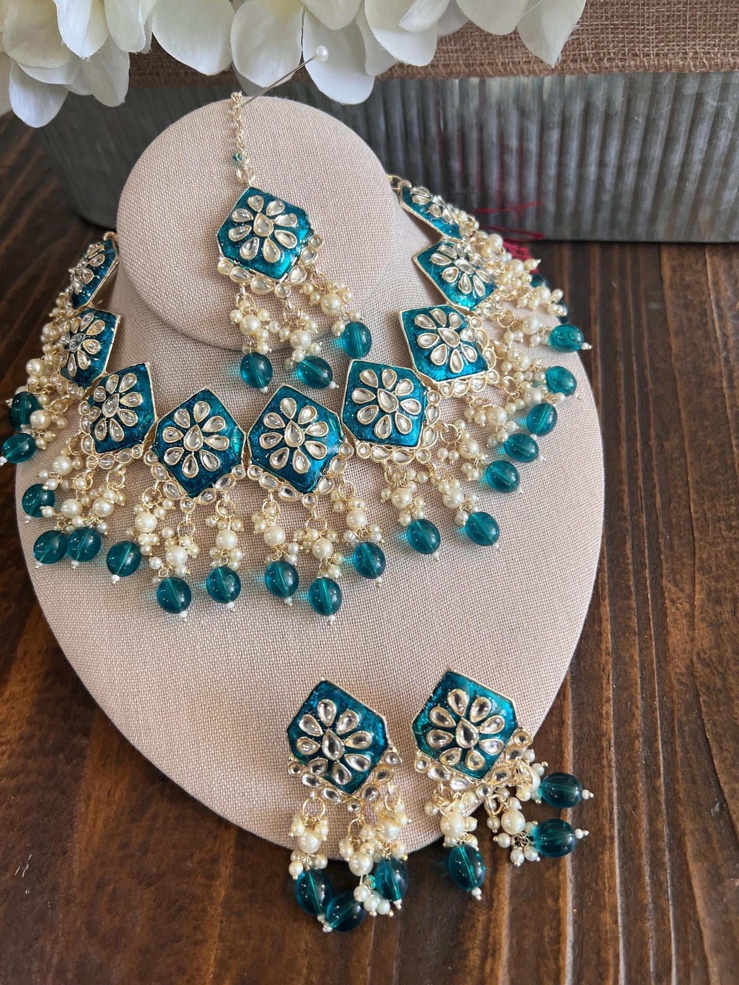 Kundan Necklace Set Gold Plated | Indian Bridal Polki Jewelry | Wedding Necklace Earrings & Maang Tikka | Ethnic Festive Jewelry - Courbe et Compagnie