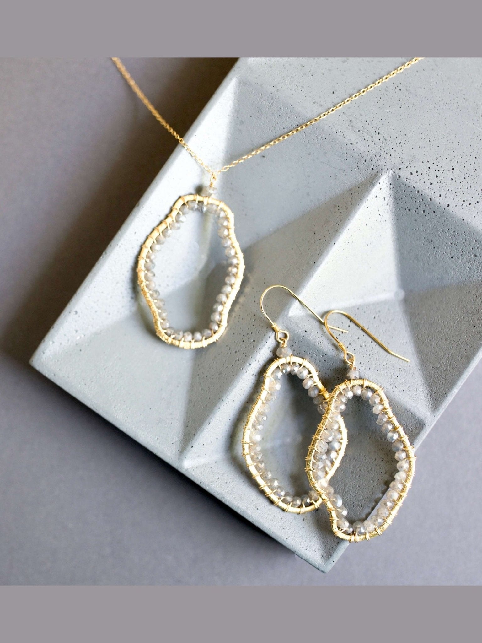 Labradorite Freestyle Jewelry Set - Courbe et Compagnie