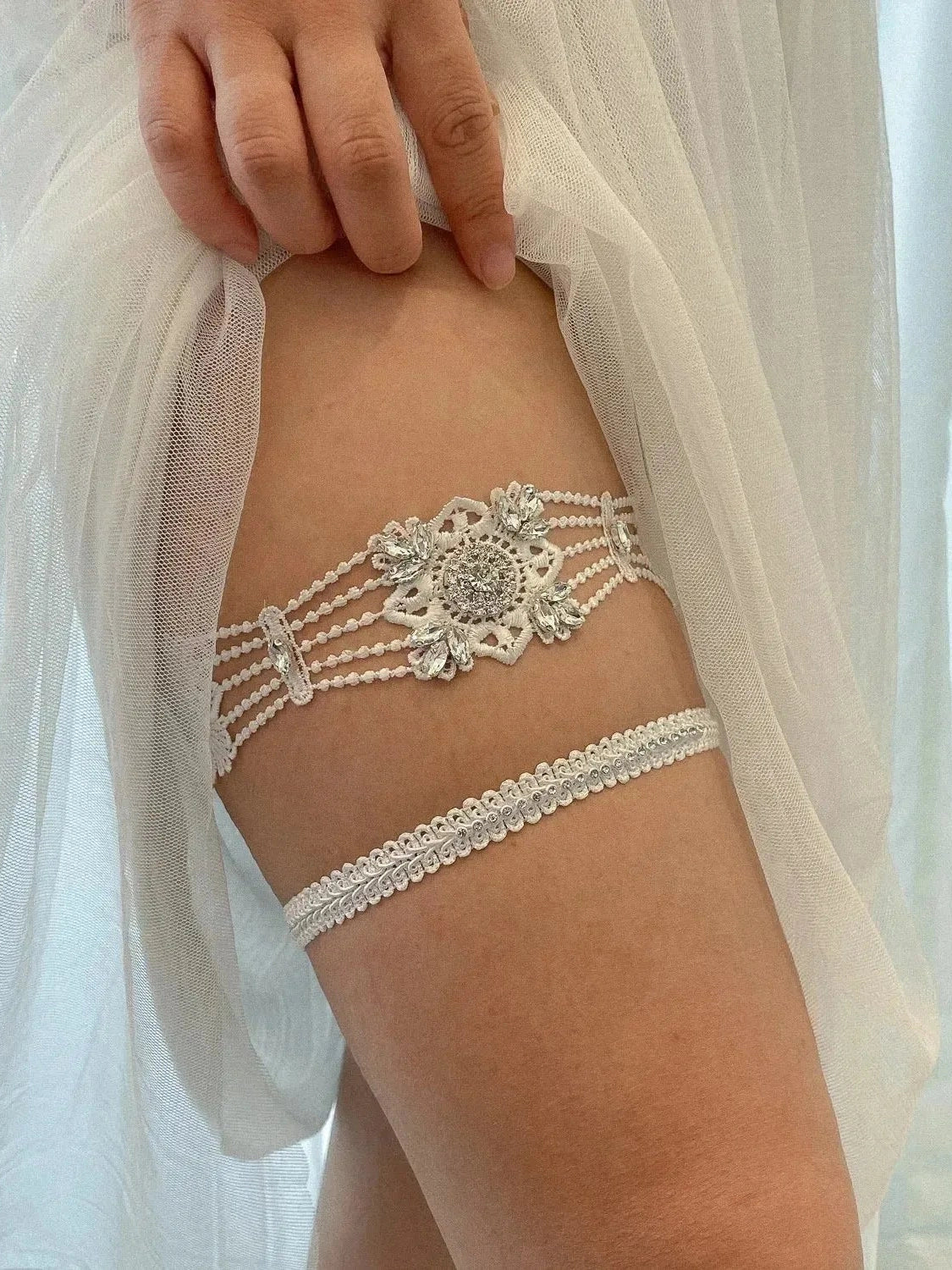 Lace Bridal Wedding Garter Set - Courbe et Compagnie