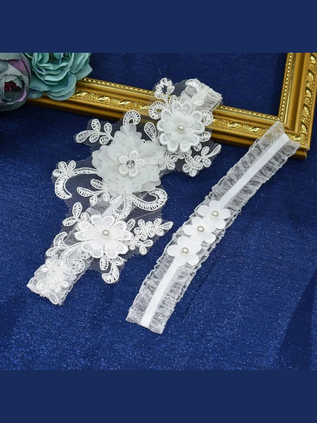 Lace Bridal Wedding Garter Set - Courbe et Compagnie