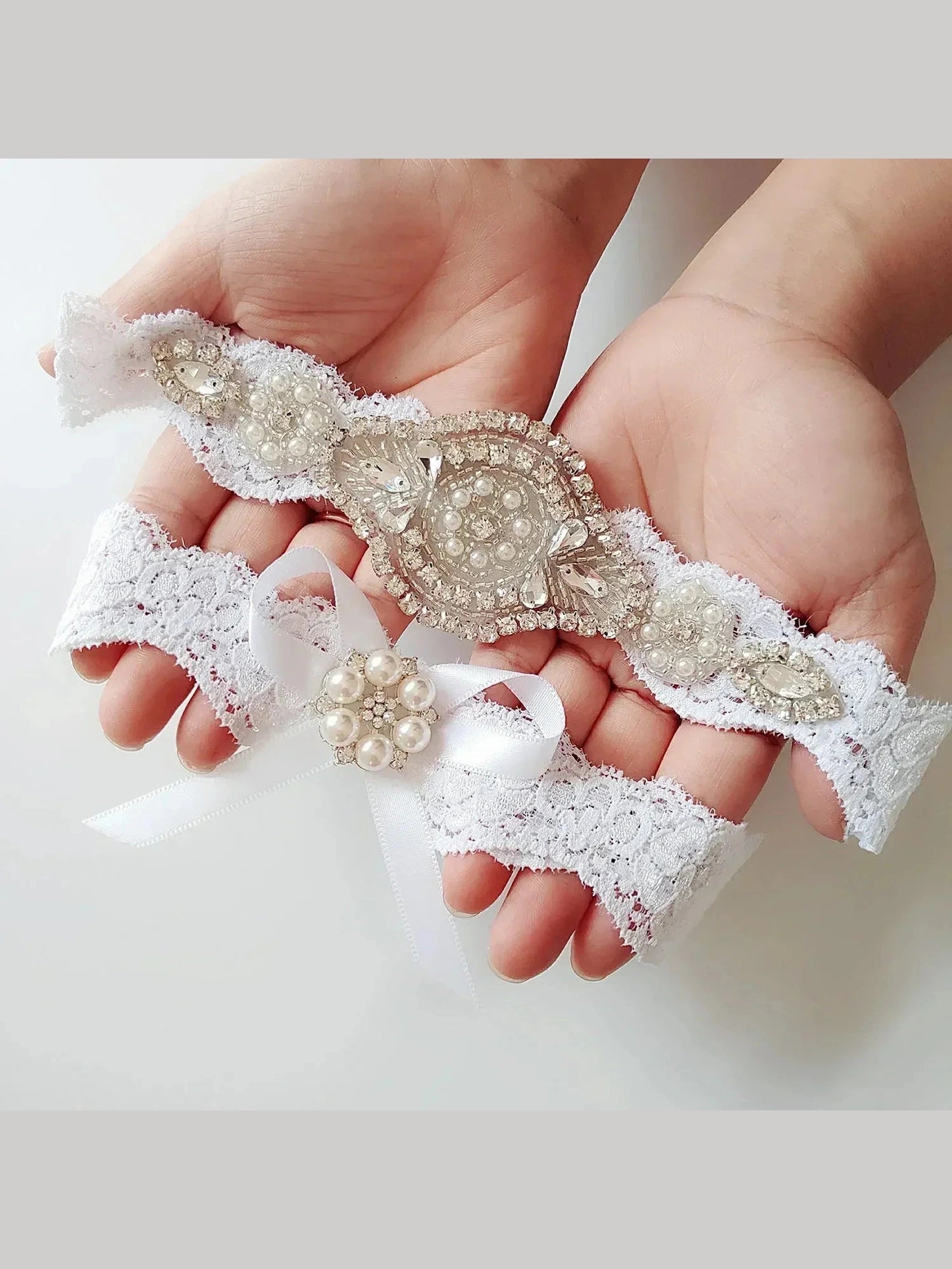 Lace Bridal Wedding Garter Set - Courbe et Compagnie