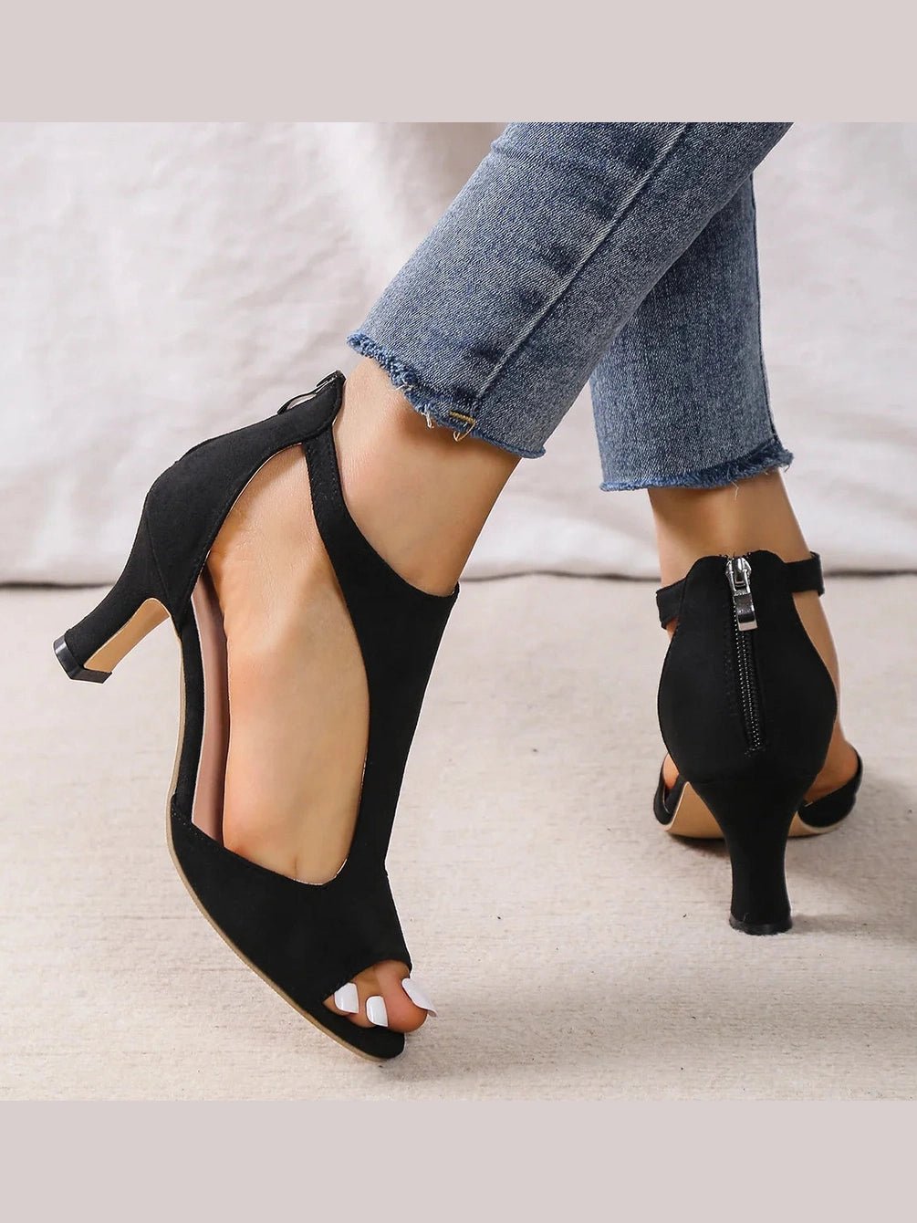Leather High Heels Shoes - Courbe et Compagnie
