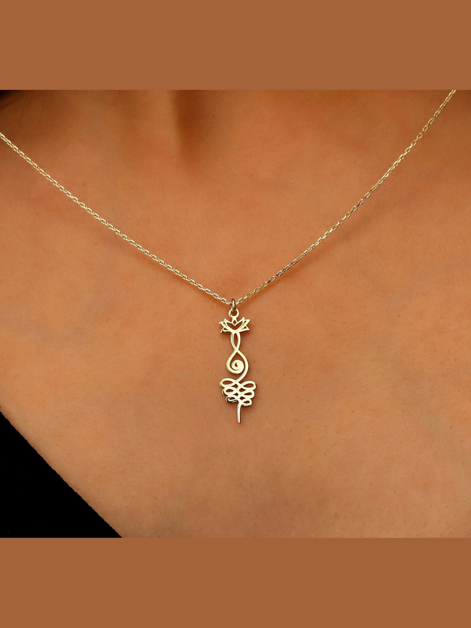 Lotus Unalome Necklace - Sterling Silver Yoga Symbol of Enlightenment - Courbe et Compagnie