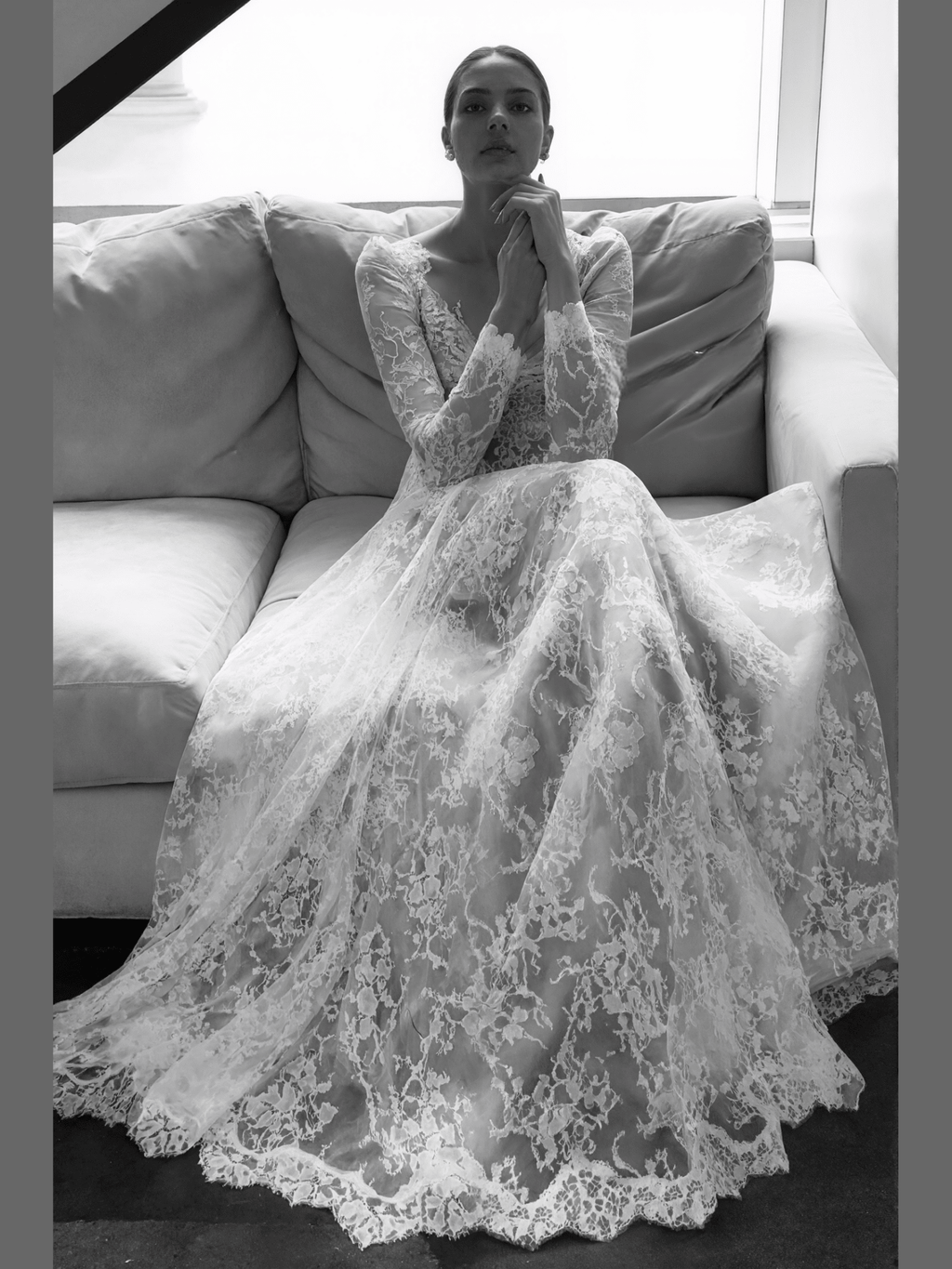 Luxury Long Sleeve Lace Sheer Robe Dress — Bridal Getting Ready & Boudoir Gown - Courbe et Compagnie