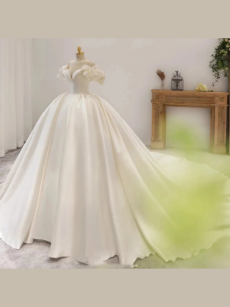 Luxury Satin V-Neck Short Sleeve Wedding Dress EDW459 - Courbe et Compagnie
