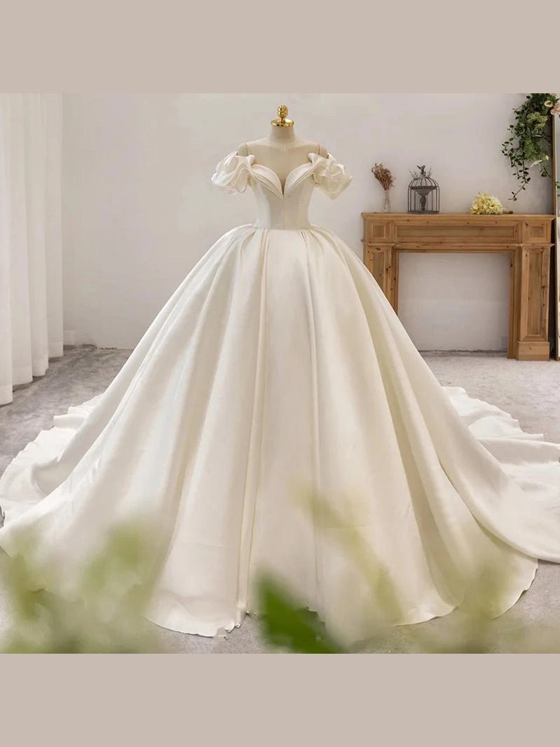 Luxury Satin V-Neck Short Sleeve Wedding Dress EDW459 - Courbe et Compagnie