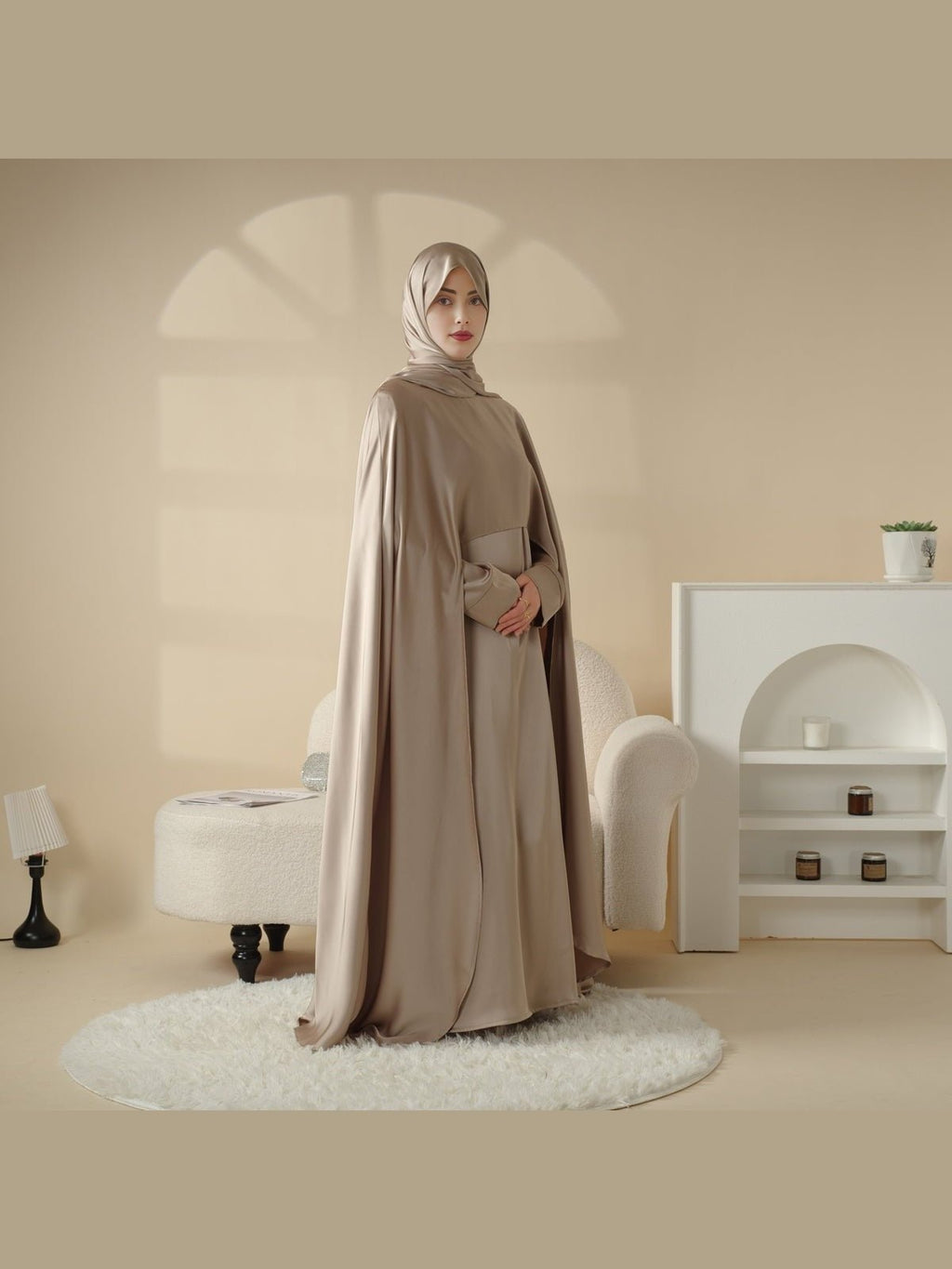 Luxury Wedding Abaya 3-Piece Bridal Set - Courbe et Compagnie
