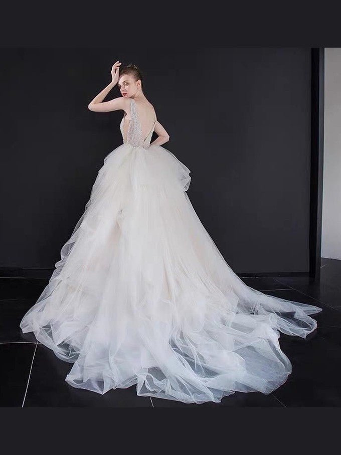 Luxury Wedding Dress Backless with Pearl Beads - Courbe et Compagnie