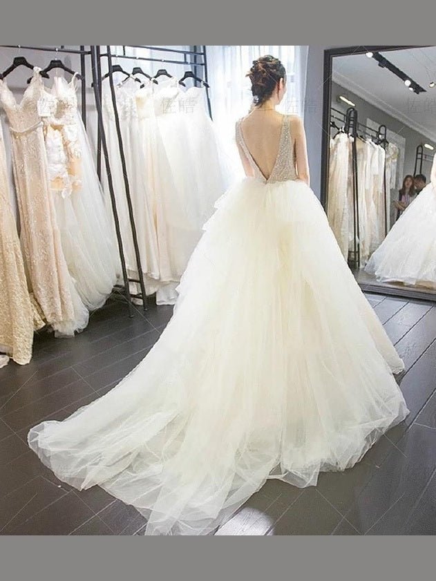Luxury Wedding Dress Backless with Pearl Beads - Courbe et Compagnie