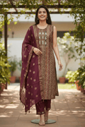 Modal Silk Salwar Suit with Three-Quarter Sleeves - Courbe et Compagnie