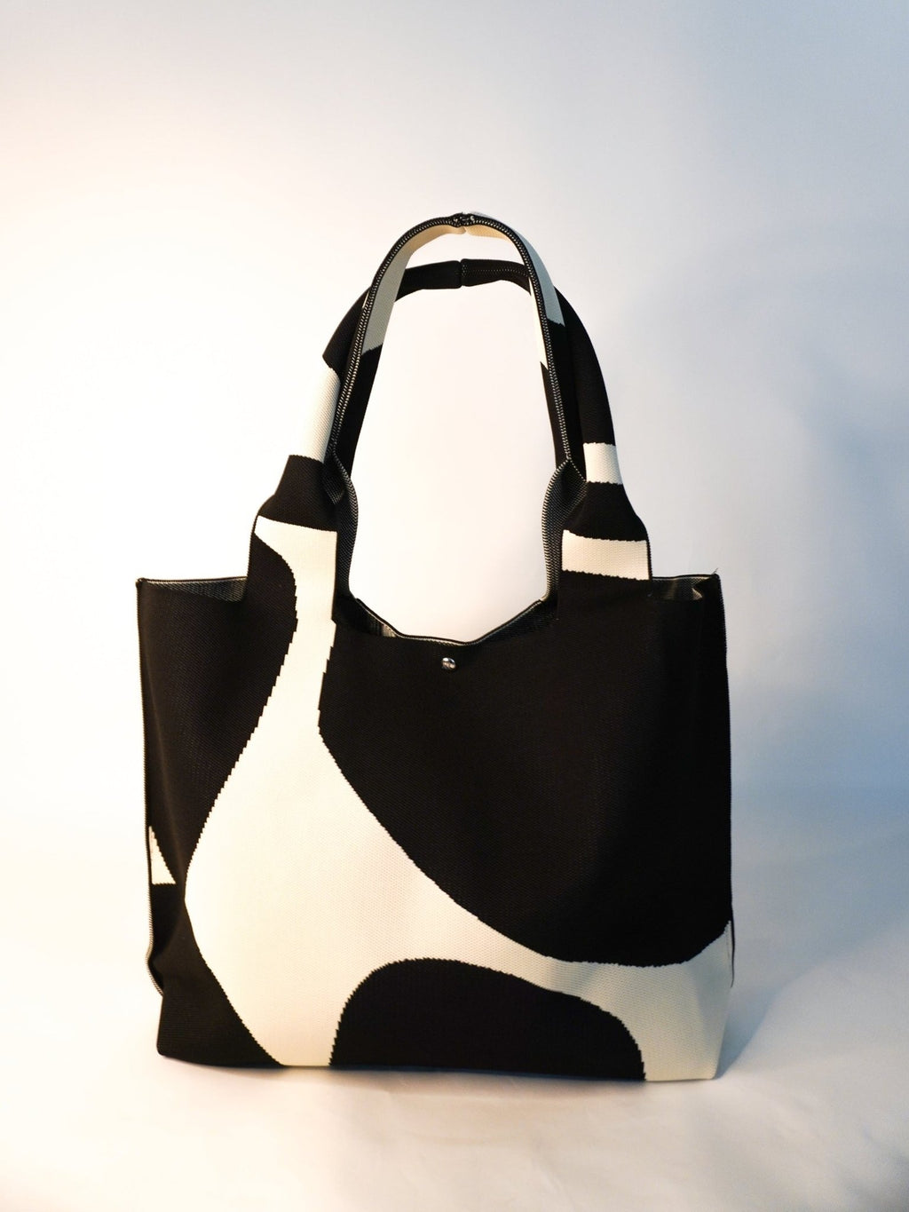 MOOdy Black Signature Tote - Courbe et Compagnie