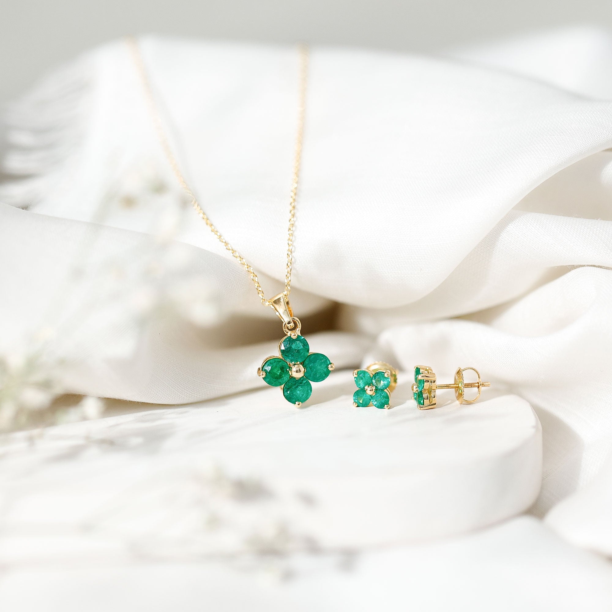 Natural Emerald Clover Jewelry Set for Women - Courbe et Compagnie