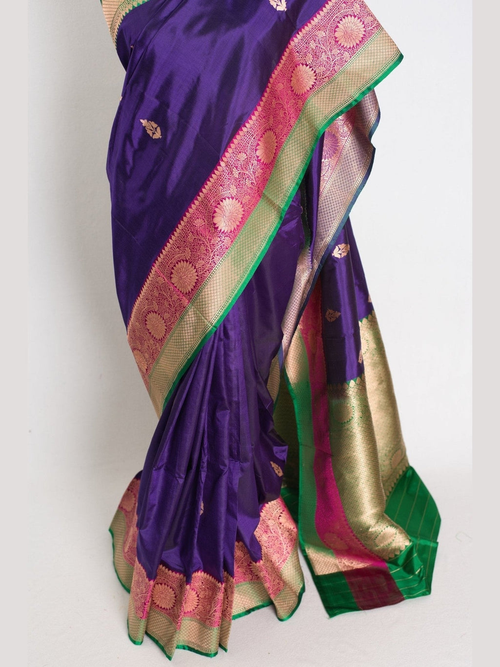 Nayana : Silk Mark Certified Purple Katan Banarasi Saree - Courbe et Compagnie