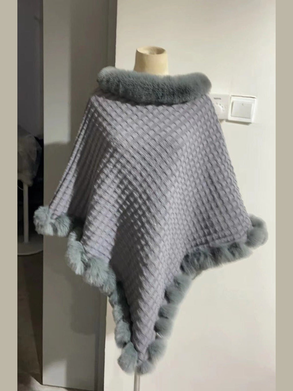 New Luxury Rabbit Fur Collar Shawl Cape for women Elegant Autumn Winter Fashion - Courbe et Compagnie