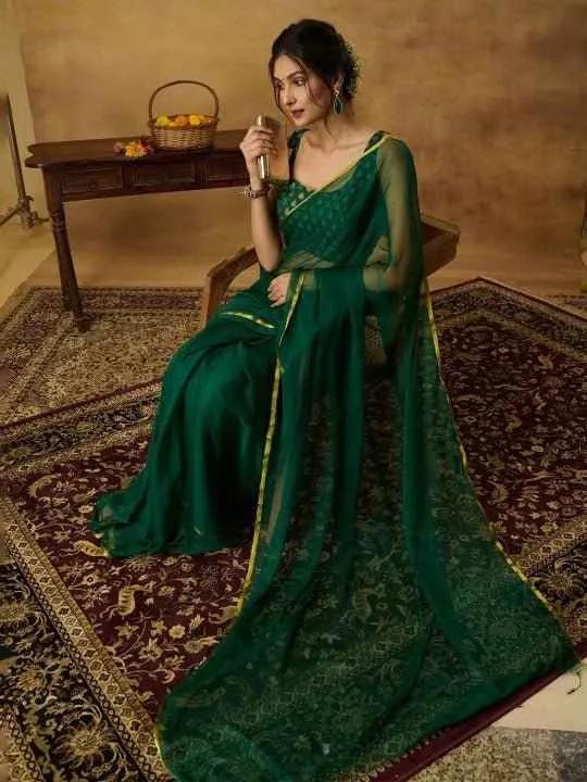 Nidha Emerald Elegance Chiffon Saree - Courbe et Compagnie
