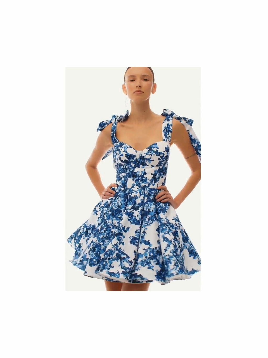 Off-the-shoulder Women's Clothing Dress - Courbe et Compagnie