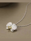 Orchid Pendant Necklace - Courbe et Compagnie