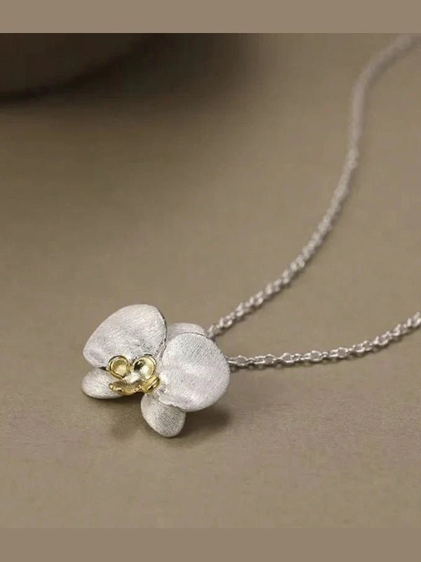 Orchid Pendant Necklace - Courbe et Compagnie