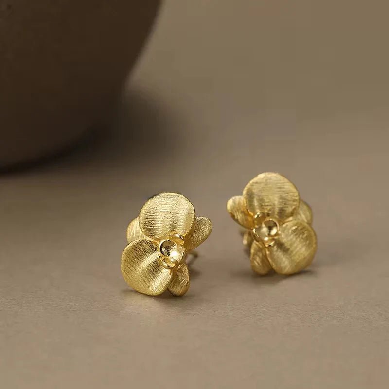 Orchid Stud Earrings - Courbe et Compagnie