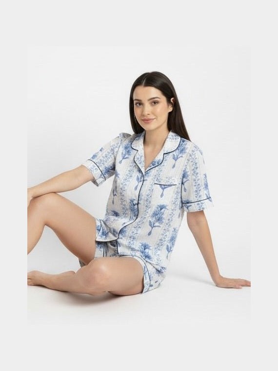 Paola Short Pajama Set in Blue Trellis - Courbe et Compagnie