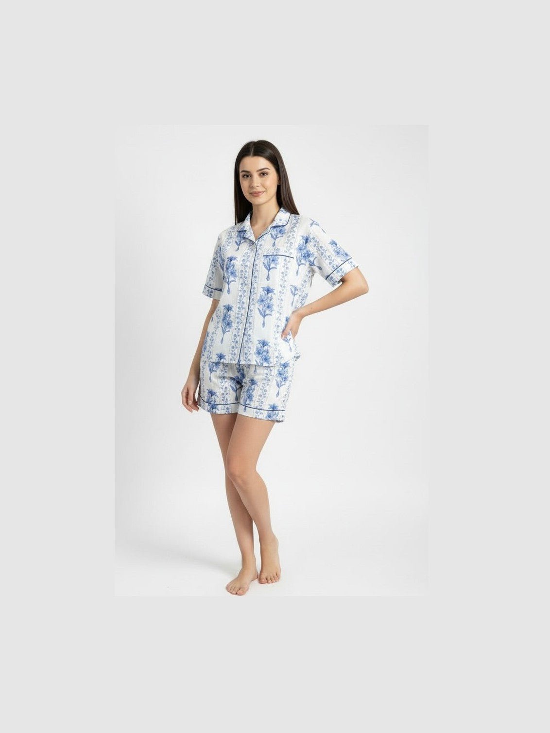 Paola Short Pajama Set in Blue Trellis - Courbe et Compagnie