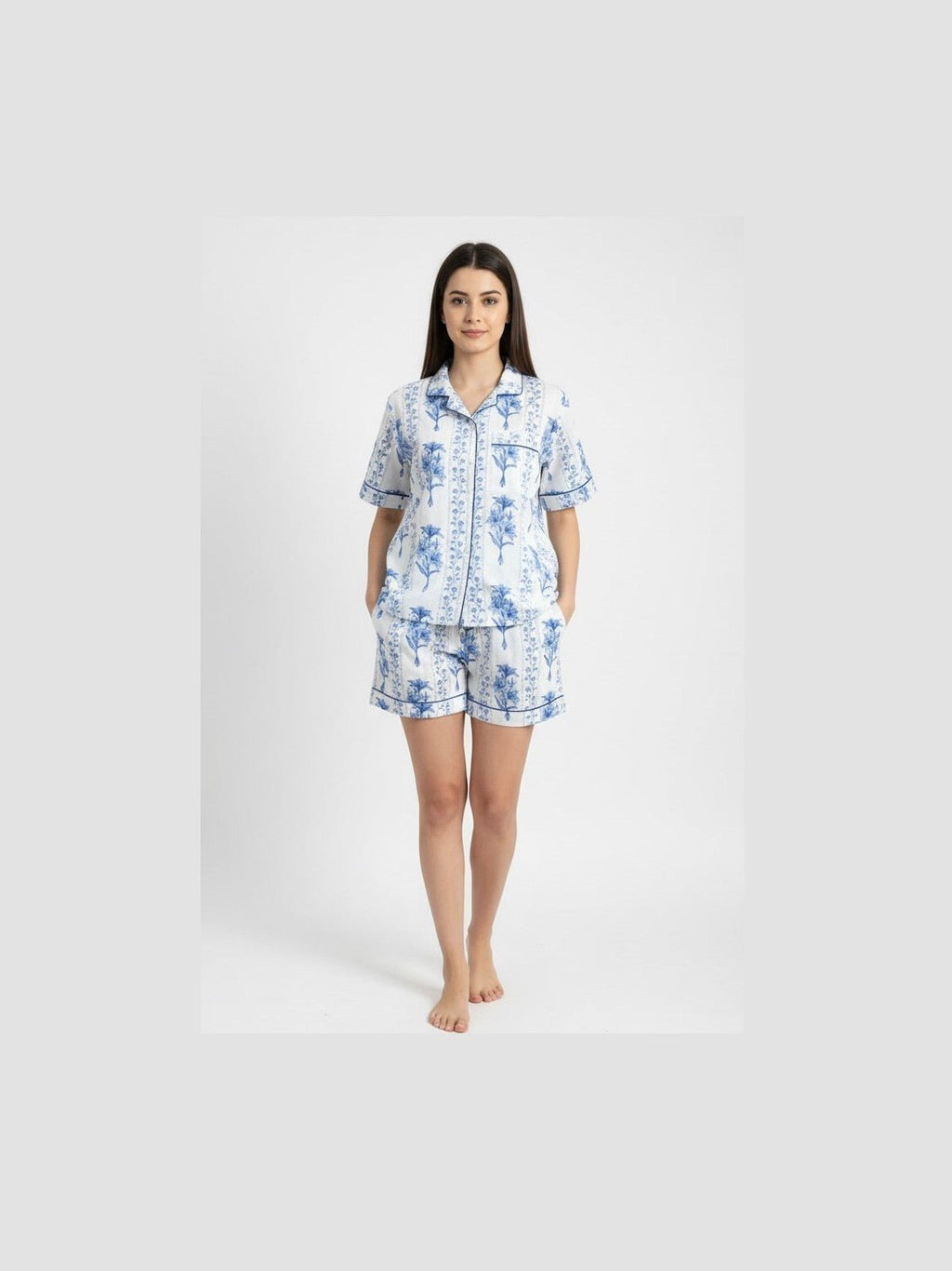 Paola Short Pajama Set in Blue Trellis - Courbe et Compagnie