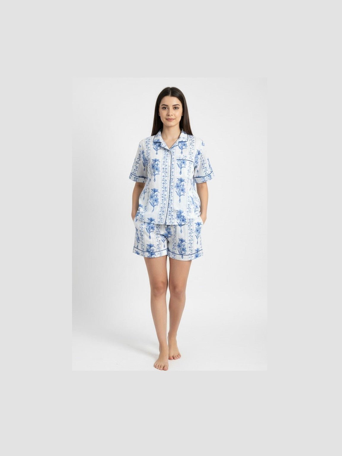 Paola Short Pajama Set in Blue Trellis - Courbe et Compagnie