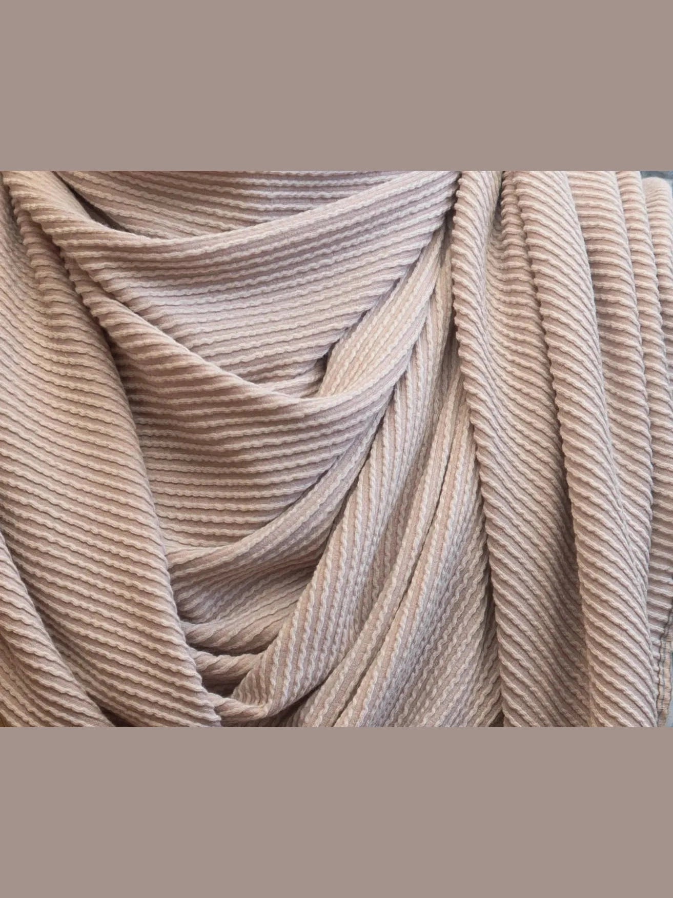 Pearl DNA Scarf - Courbe et Compagnie