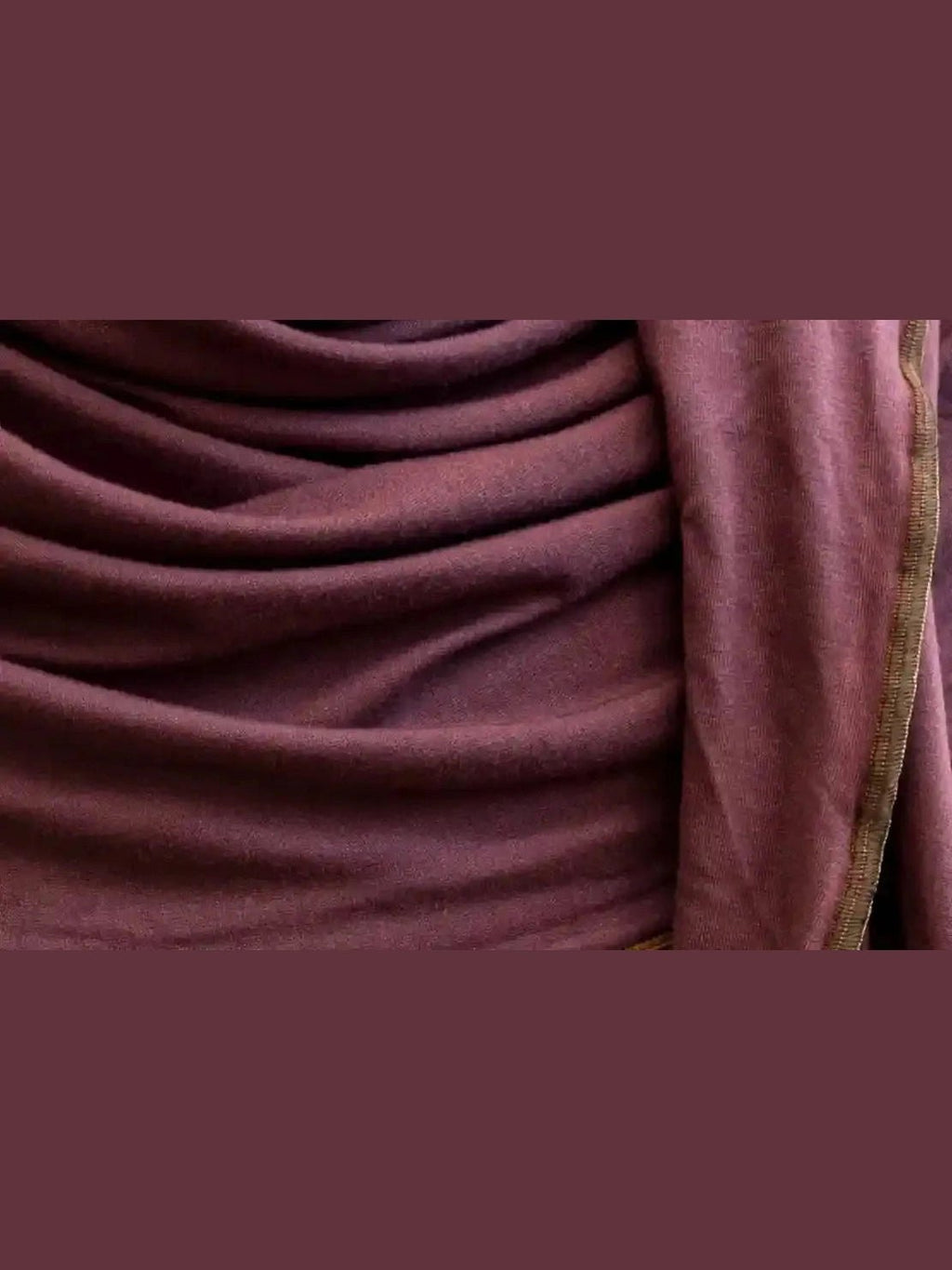 Plum Wisp Snuggle Scarf - Courbe et Compagnie