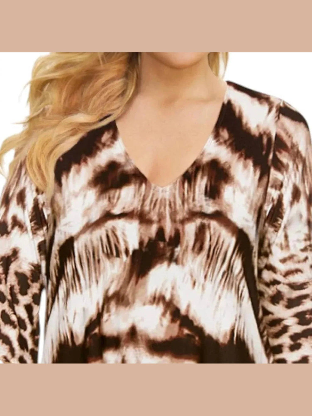 Plus Size Animal Print Sharkbite Tunic - Courbe et Compagnie