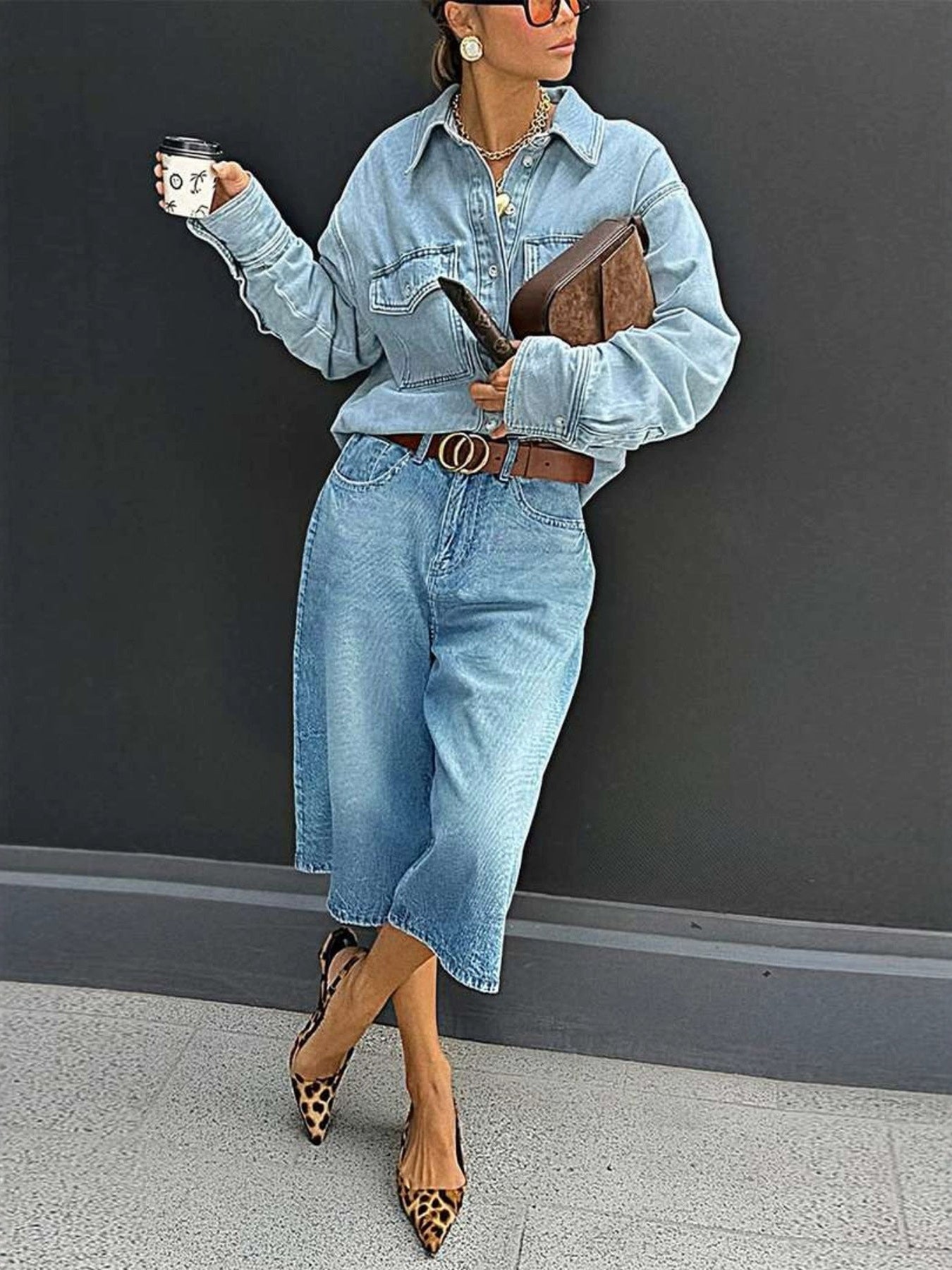 Plus Size Cropped Straight Leg Pants For Women With Button Details Polyester - Courbe et Compagnie