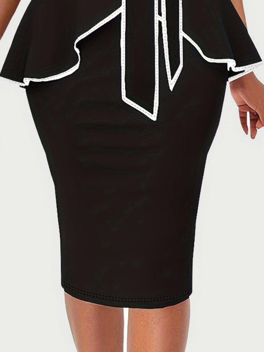 Plus Size Cutout Contrast Sleeveless Dress - Courbe et Compagnie