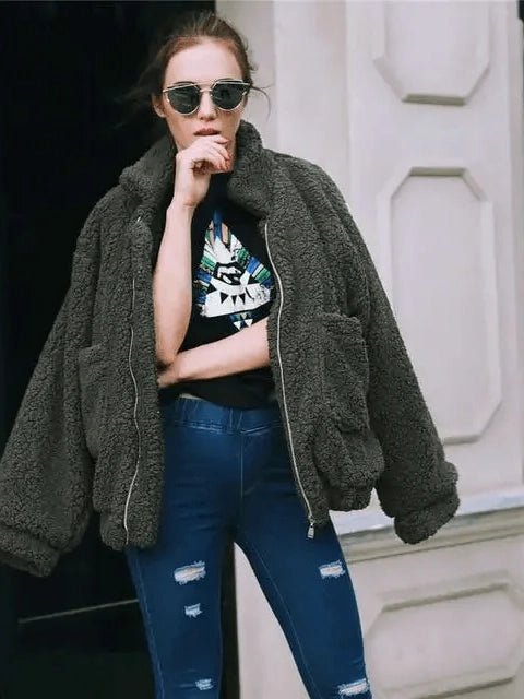 Plus Size Faux Fur Teddy Coat – Cozy Zip-Up Plush Jacket in 9 Colors - Courbe et Compagnie