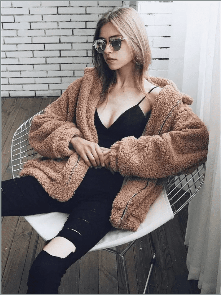 Plus Size Faux Fur Teddy Coat – Cozy Zip-Up Plush Jacket in 9 Colors - Courbe et Compagnie
