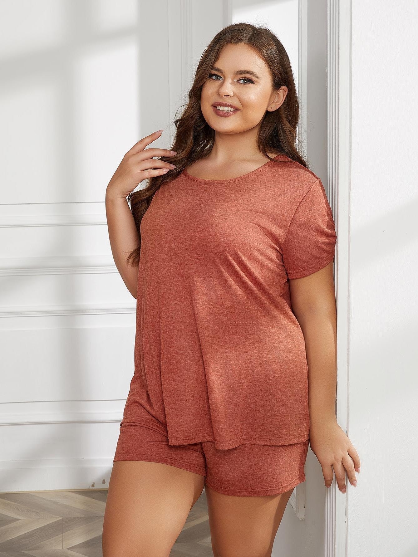 Plus Size Round Neck Short Sleeve Two-Piece Loungewear Set - Courbe et Compagnie