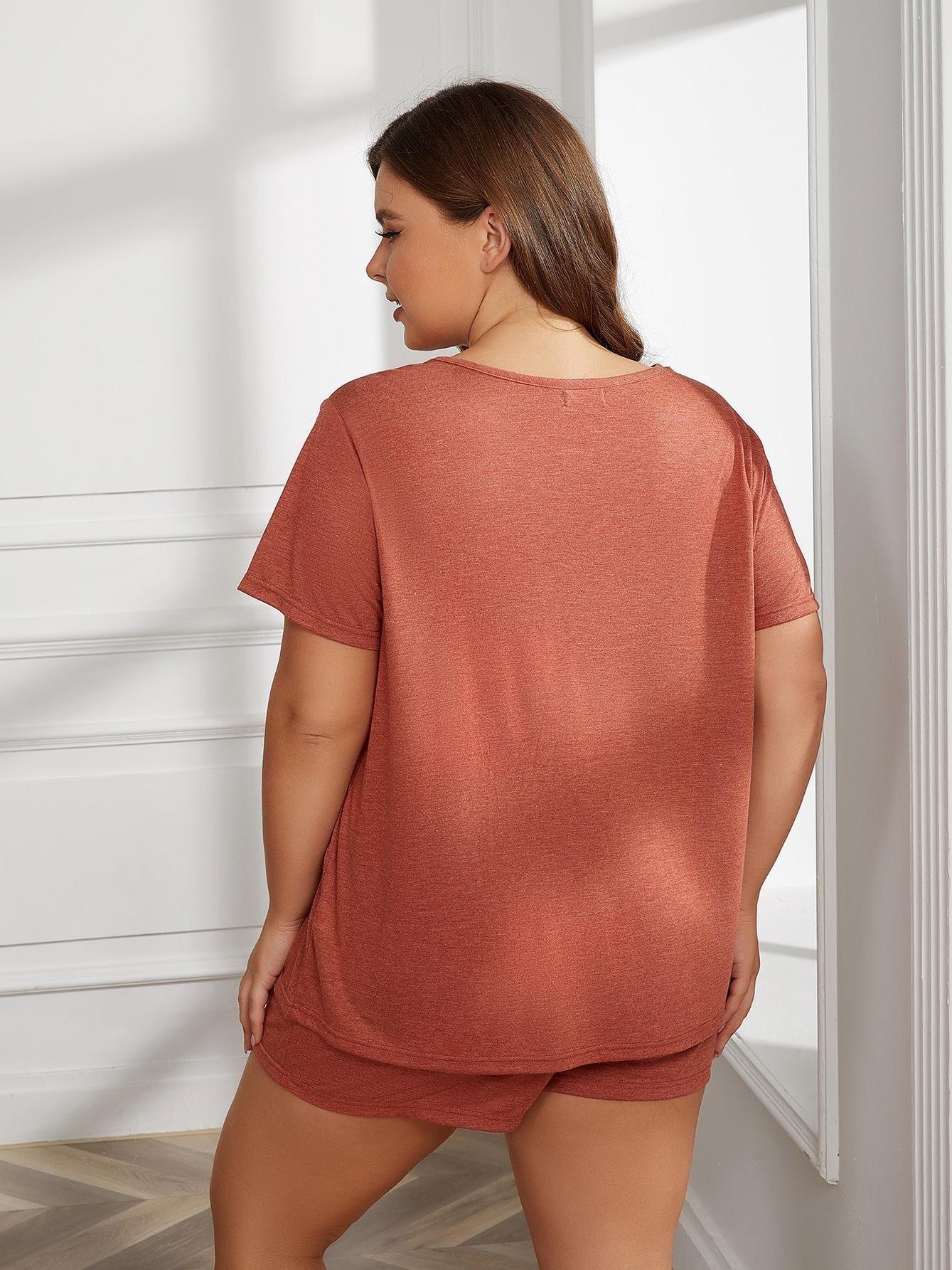 Plus Size Round Neck Short Sleeve Two-Piece Loungewear Set - Courbe et Compagnie