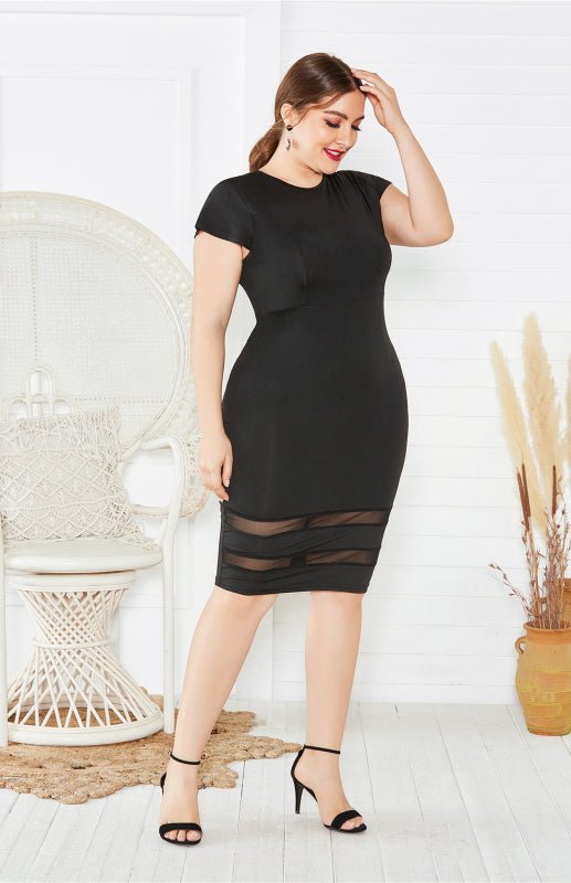 Plus Size Solid Color Deep V-Neck Bodycon Dress — Black & White - Courbe et Compagnie