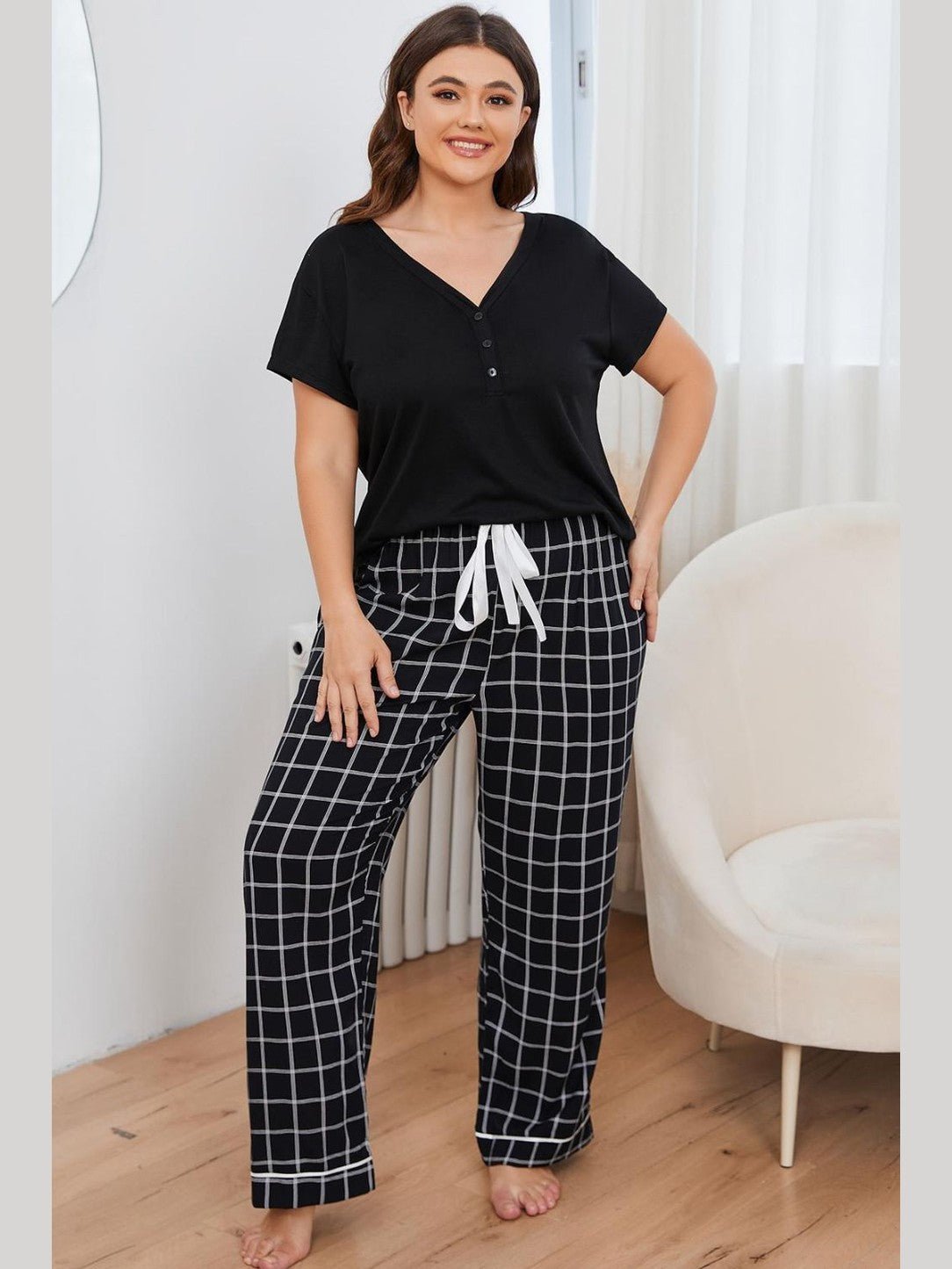 Plus Size V-Neck Top and Plaid Pants Lounge Set - Courbe et Compagnie