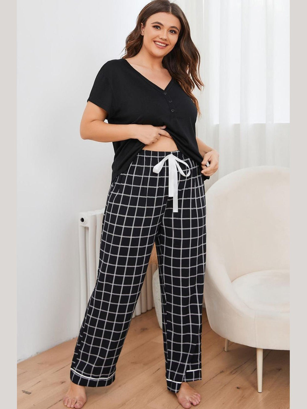 Plus Size V-Neck Top and Plaid Pants Lounge Set - Courbe et Compagnie