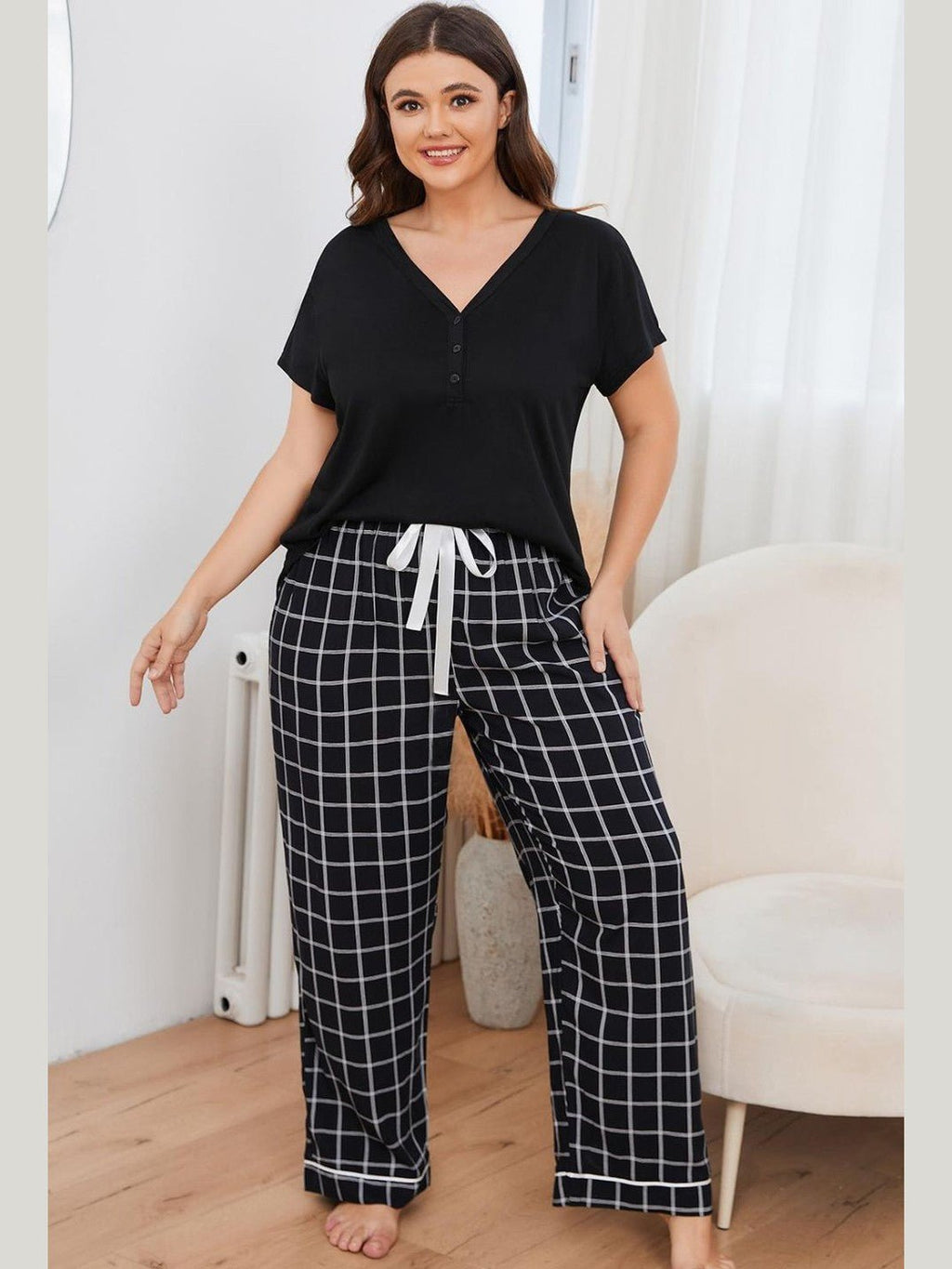 Plus Size V-Neck Top and Plaid Pants Lounge Set - Courbe et Compagnie