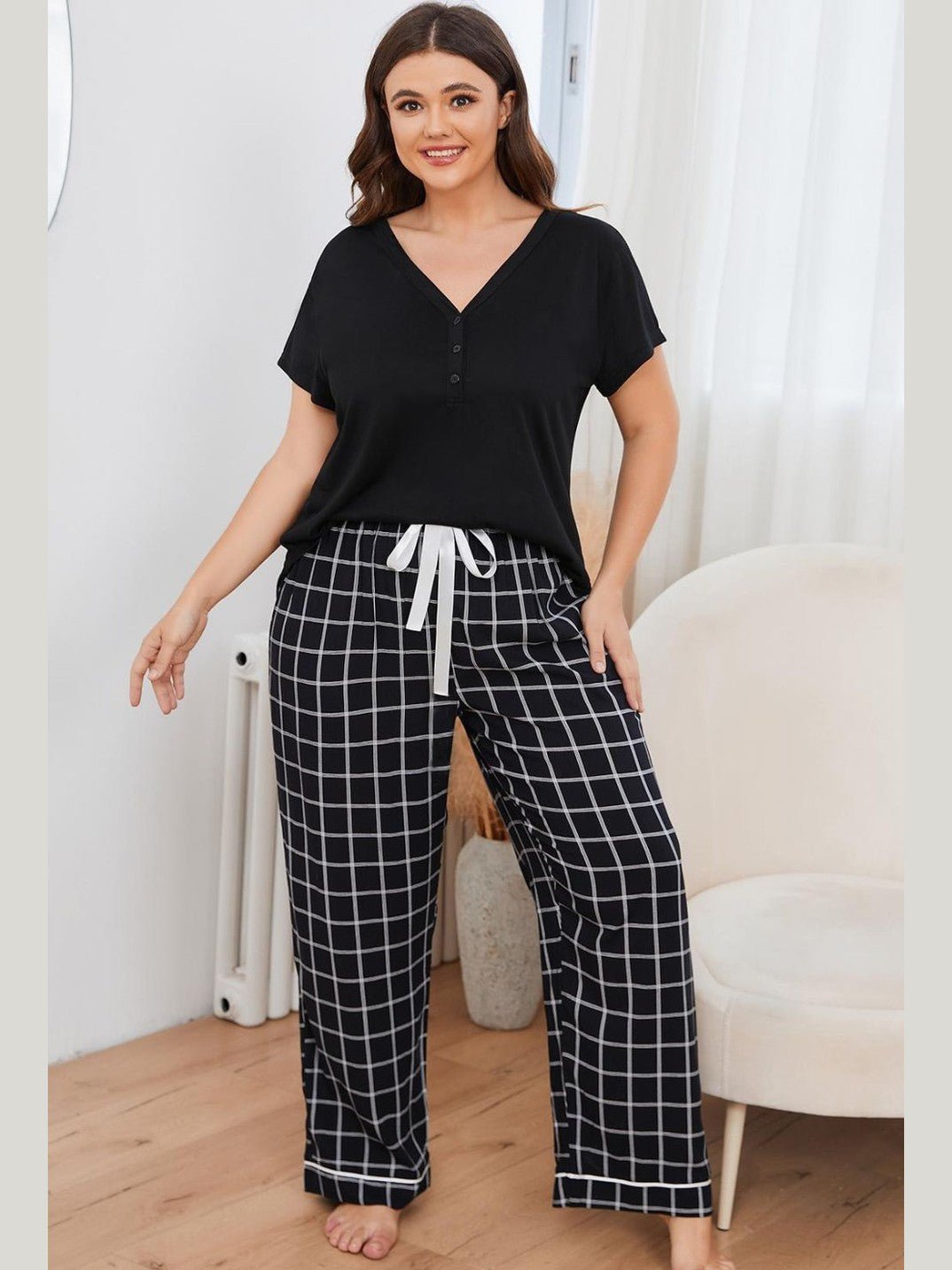Plus Size V-Neck Top and Plaid Pants Lounge Set - Courbe et Compagnie
