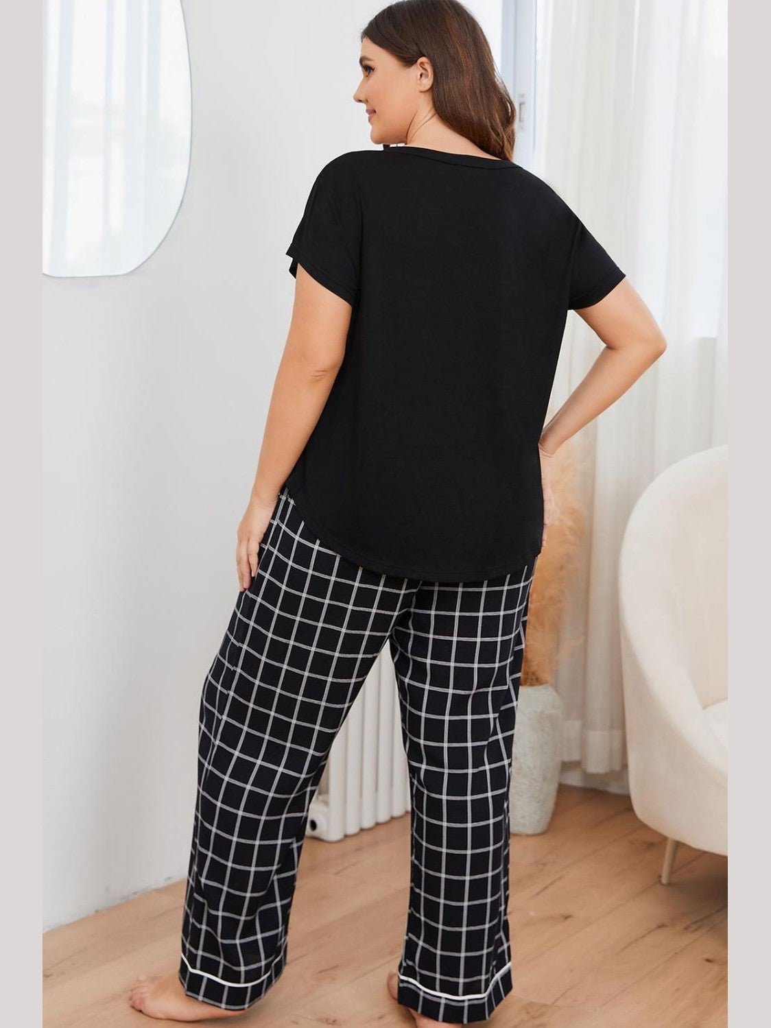 Plus Size V-Neck Top and Plaid Pants Lounge Set - Courbe et Compagnie