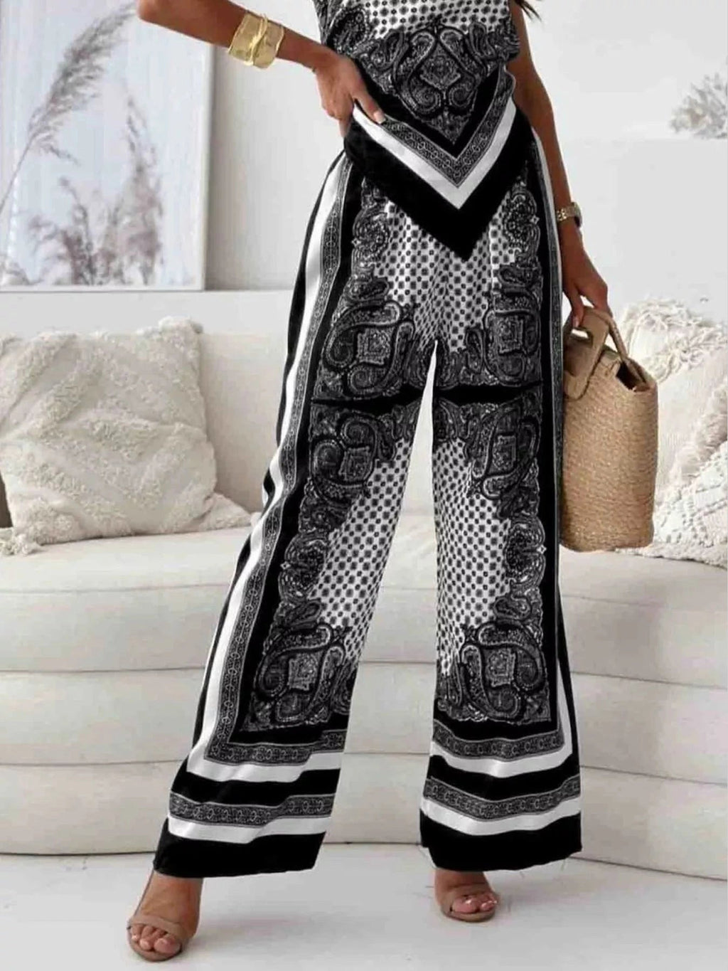 Printed Cami and Wide Leg Pants Set - Courbe et Compagnie