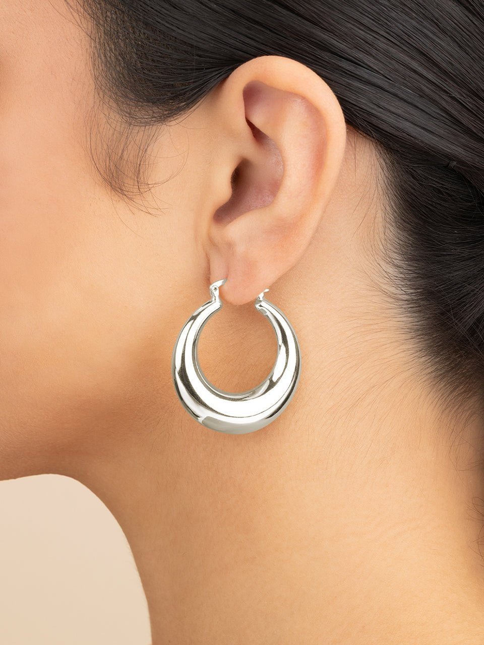 Quinn Tube Hoop Earrings - Courbe et Compagnie