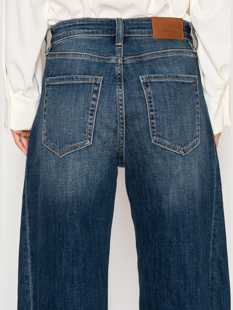 Relaxed Tapered Dark Wash Barrel Jeans - Courbe et Compagnie