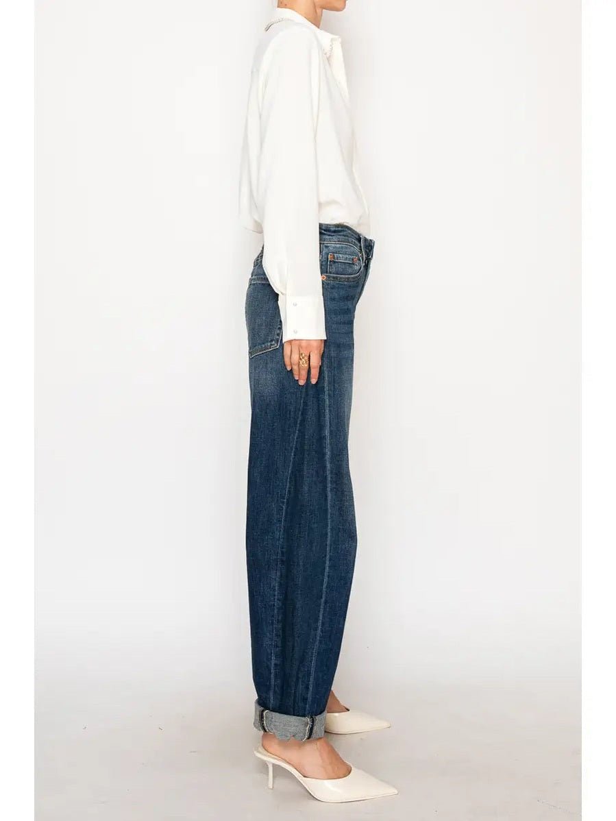 Relaxed Tapered Dark Wash Barrel Jeans - Courbe et Compagnie