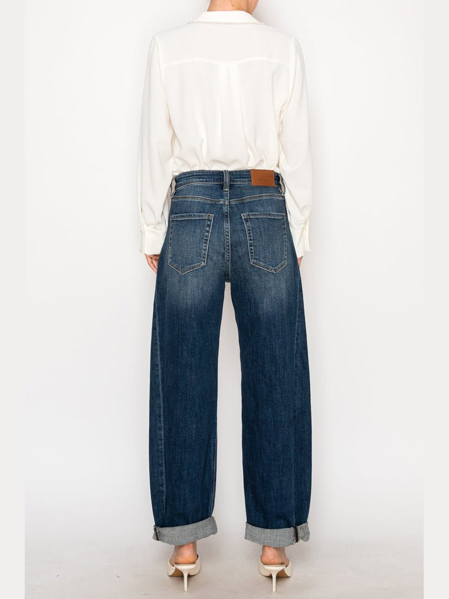 Relaxed Tapered Dark Wash Barrel Jeans - Courbe et Compagnie